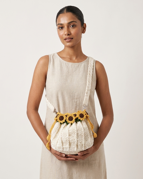 🌹 Elegant Handmade Crochet SunFlower Bag